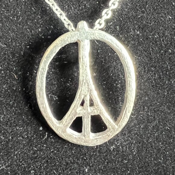 Vintage Sterling Silver Peace Necklace - Picture 3 of 4
